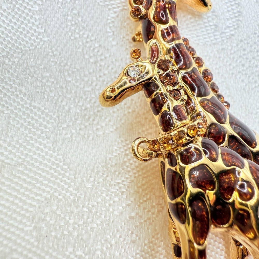 St. John Gold Tone Metal Enamel & Jeweled Mother & Baby Giraffe Pin / Brooch - Picture 2 of 10